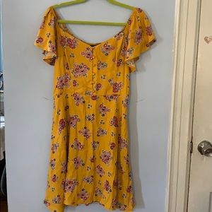 Sweet floral yellow dress